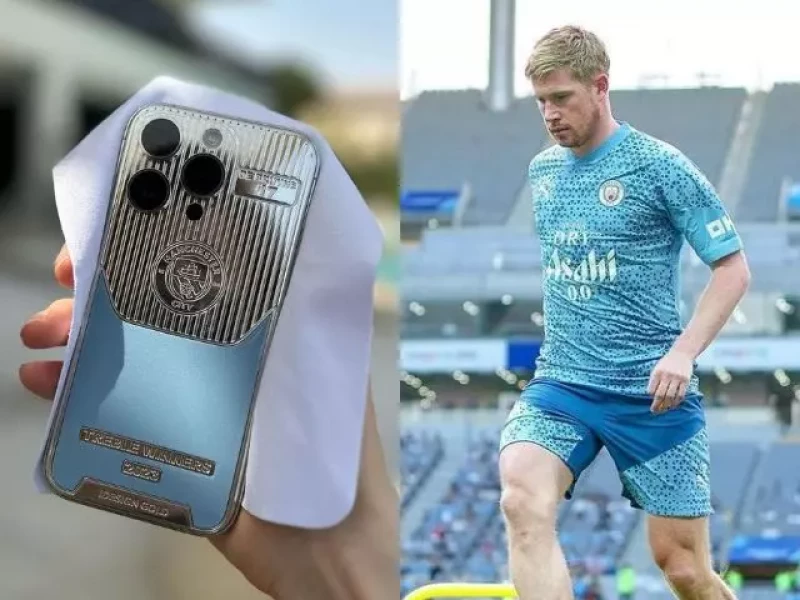 Manchester City Treble Winner, Kevin De Bruyne Bagikan iPhone Gratis