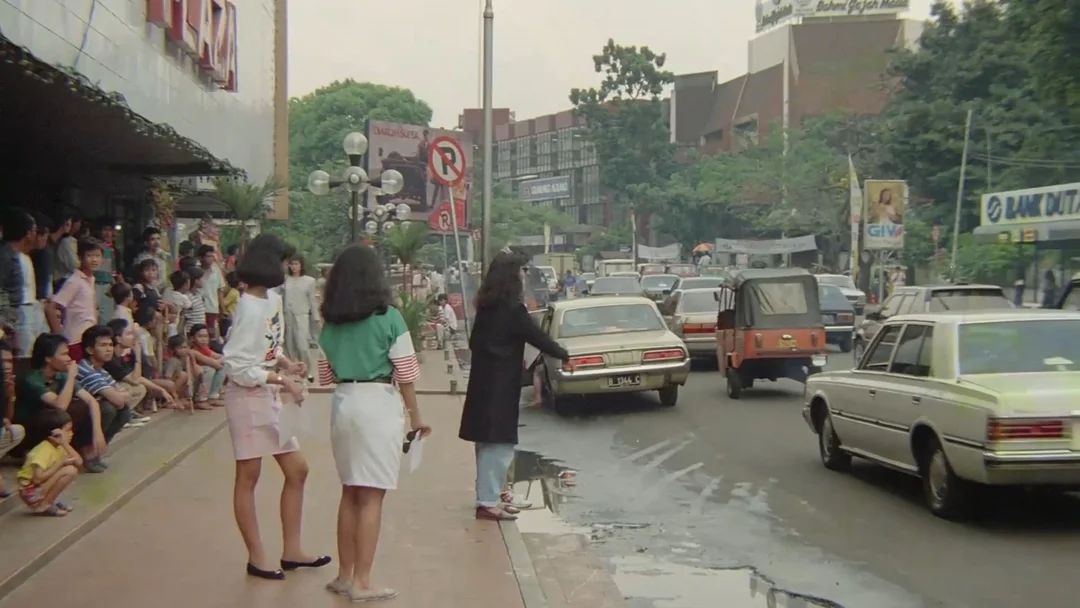 Sebelum 'Citayam Fashion Week', Ada Fenomena 'Jalan Jalan Sore' Di Blok ...